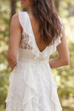 Abito da sposa lungo a linea a V in avorio con spacco e fessura