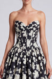 Corsetto a fila A in Fiore Bianco Nero Abito da cerimonia lungo con pizzo sulla schiena