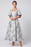 Abito Maxi Floreale A Blu Jacquard Polveroso con scollo quadrato e maniche corte