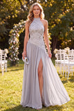 Abito Maxi con scollo a capezza grigio chiaro a paillettes a linea A con fessura