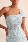 Corsetto oliva trasparente con una spalla Abito corto di cocktail arriccito con pizzo sulla schiena
