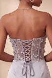 Vestito di cocktail in raso corsetto grigio senza spalline con pizzo sulla schiena