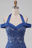 Abito corto di cocktail con scollo a cappola blu reale con paillettes