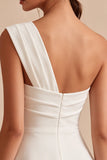 Abito da sposa a linea a A con una sola spalla bianco
