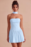 Abito da bridal shower senza spalline in linea A con sciarpa al collo