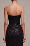 Abito elegante lungo a spalline con paillettes senza spalline