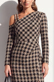 Abito da lavoro midi a maniche lunghe in tweed nero a spalle fredde