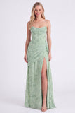 Dusty Sage Corset senza spalline sirena in chiffon arricciata lungo vestito da damigella d'onore floreale con fessura