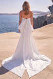 Abito da sposa lungo senza spalline con perline bianche e fiocco