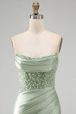 Vestito corto di cocktail in raso perla verde polverosa con paillettes arricciate