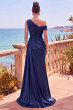 Abito elegante lungo da sirena asimmetrica e arricciata blu navy con nastro laterale