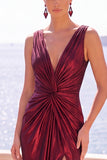 Abito formale lungo a spalme metallico sirena color Bordeaux con fessura