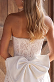 Perle senza spalline in Pizzo d'Avorio Abito corto da bridal shower con fiocco
