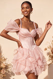 Corsetto rosa con spalle fredde e abito corto da homecoming con orlo a volette