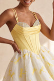 Corsetto giallo A Line Sweetheart Bubble Or Abito corto di homecoming con strass