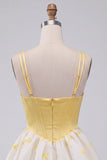 Corsetto giallo A Line Sweetheart Bubble Or Abito corto di homecoming con strass