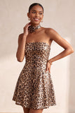 Abito corto senza spalline a fine homecoming con stampa leopardata e paillettes scintillanti con collarino a rosetta