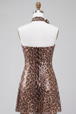 Abito corto senza spalline a fine homecoming con stampa leopardata e paillettes scintillanti con collarino a rosetta