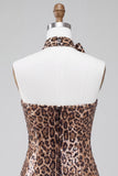 Abito corto senza spalline a fine homecoming con stampa leopardata e paillettes scintillanti con collarino a rosetta
