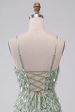 Abito di cocktail verde bodycon scollo quadrato con frange di paillettes e orlo asimmetrico