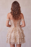 Corsetto champagne spuntato sulle spalle abito corto di fine anno con perline