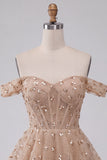 Corsetto champagne spuntato sulle spalle abito corto di fine anno con perline