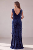 Abito da sera lungo arricciato con guaina in velluto blu navy con volant