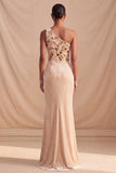 Champagne Corsetto floreale a sheath in velluto a una spalla con arricciamento e lungo vestito formale con fessura