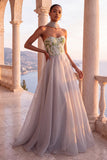 Corsetto grigio chiaro Organza A-Line Strapless Abito Formale Lungo con sciarpa al collo