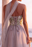 Corsetto grigio chiaro Organza A-Line Strapless Abito Formale Lungo con sciarpa al collo