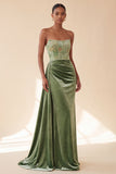 Corsetto verde con guaina velluto senza spalline abito lungo formale arricciato con nastro laterale