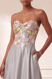 Corsetto grigio senza spalline in raso floreale arricciata paillettes, abito lungo formale con tasche