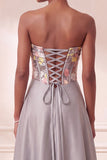 Corsetto grigio senza spalline in raso floreale arricciata paillettes, abito lungo formale con tasche