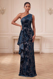 Vestito elegante lungo lungo, velluto arricciato con una sola spalla e mobili