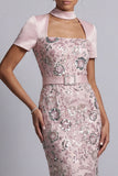 Abito midi Mother of the Bride con cintura rosa chiaro scollo quadrato a maniche corte