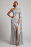 Vestito da madre della sposa grigio a sago, scollo alto, arricciata su una spalla, lungo