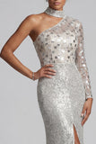 Vestito Maxi Madre della Sposa con guaina grigia, paillettes su una spalla, con fessura laterale