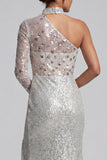 Vestito Maxi Madre della Sposa con guaina grigia, paillettes su una spalla, con fessura laterale