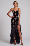 Velluto nero con ricamo floreale paillettes abito asimmetrico a linea A Madre della sposa con fessura a volant