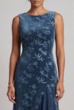 Abito Madre della Sposa asimmetrico con scollo battau blu navy con fessura a volant