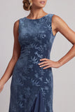Abito Madre della Sposa asimmetrico con scollo battau blu navy con fessura a volant