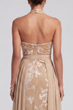 Velluto Champagne con collo a capezza Jacquard arricciato lungo abito madre della sposa con fascia