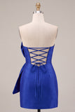 Abito corto di cocktail senza spalline blu reale con fiocco oversize frontale