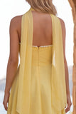 Abito corto di cocktail in chiffon con rifinitura A Line A giallo con sciarpa