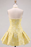 Abito corto di ritorno a casa giallo floreale Jacquard Short con decorazioni di perle