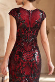 Nero dorato vintage a maniche a frange con maniche a cappuccio Paillettes vestito flapper anni '20 con perline