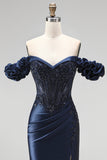 Corsetto blu navy con spalle scoperte appliche di raso con perline lungo abito da fine anno con fessura