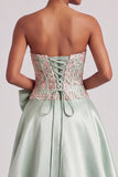 Corsetto verde A-Line Strapless Satin Appliques Abito da cerimonia con fiocco e fessura