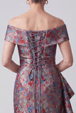 Abito della madre della sposa grigio scoperto sulle spalle Jacquard arricciato con drappeggio