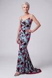 Abito lungo di sirena a sposa con scollo a V blu lago con mantello